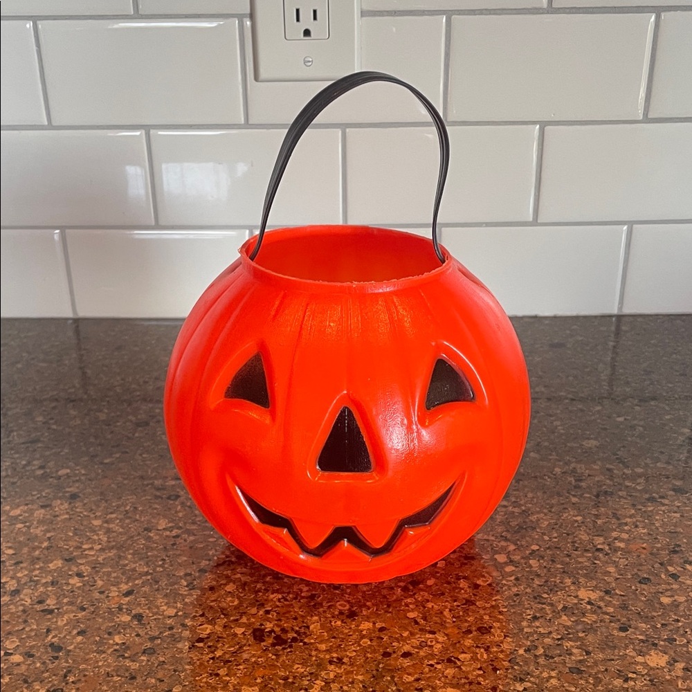 Vintage Tiny Halloween Carolina Enterprises Glow Mold Jack-O-Lantern Bucket Pail